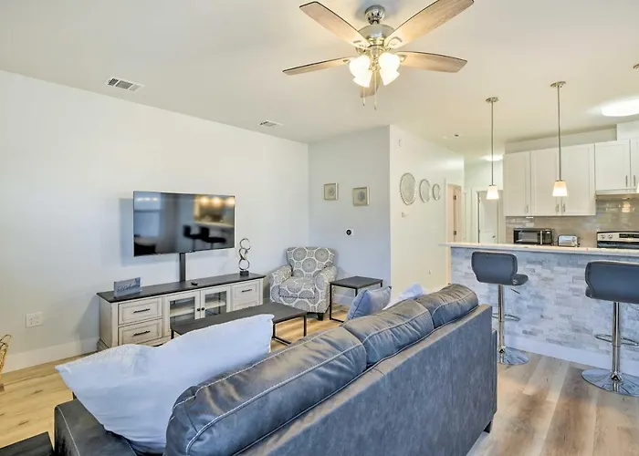 Walk To Tcu: Worth Retreat W/ Balcony! Fort Worth