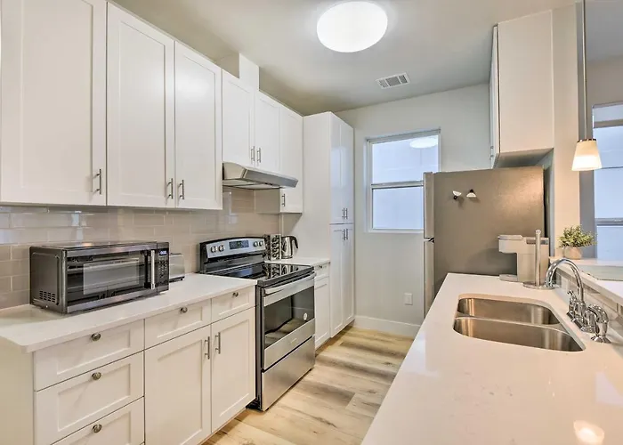 Walk To Tcu: Worth Retreat W/ Balcony! Apartment *
